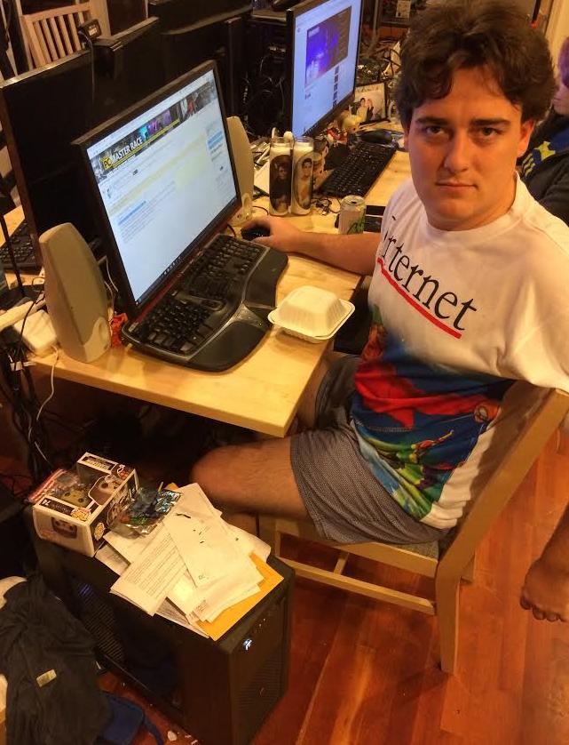 Palmer Luckey am Computer