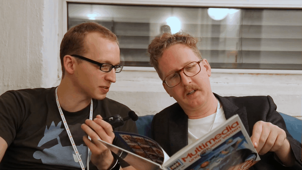 Chris und Uke Bosse lesen das Buch Multimedia