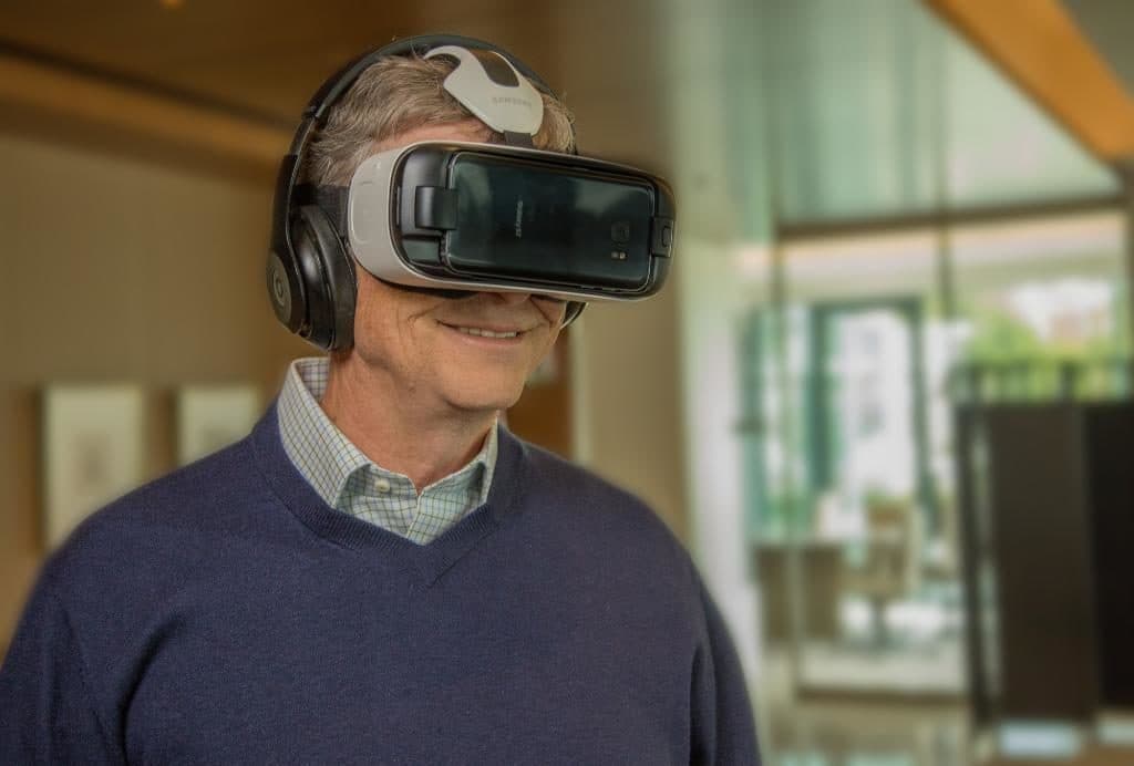 Bill-Gates-Gear-VR-Samsung-Microsoft